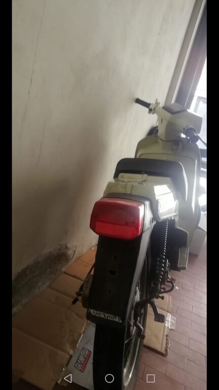 4265603  HONDA SH 50 scooter